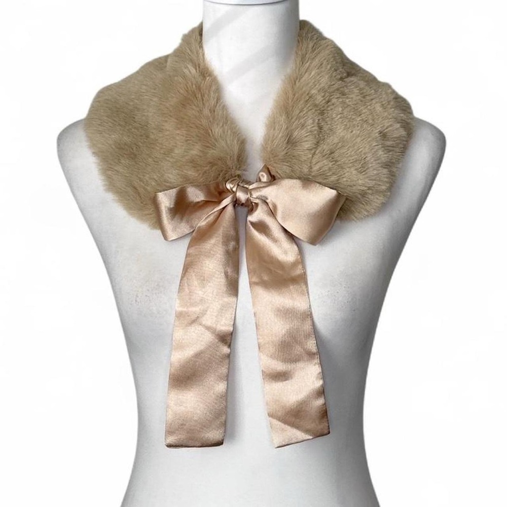 Moda International Fur Collar